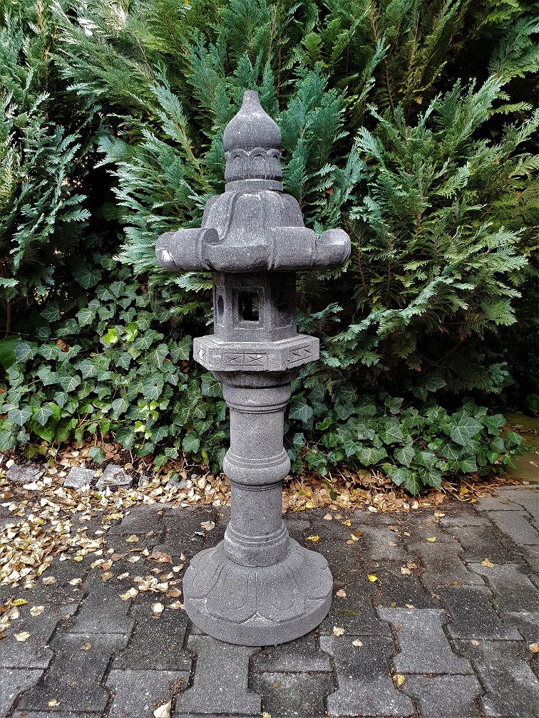 Japanische Steinlaterne Gartenlaterne Steinpagode Gartenbeleuchtung